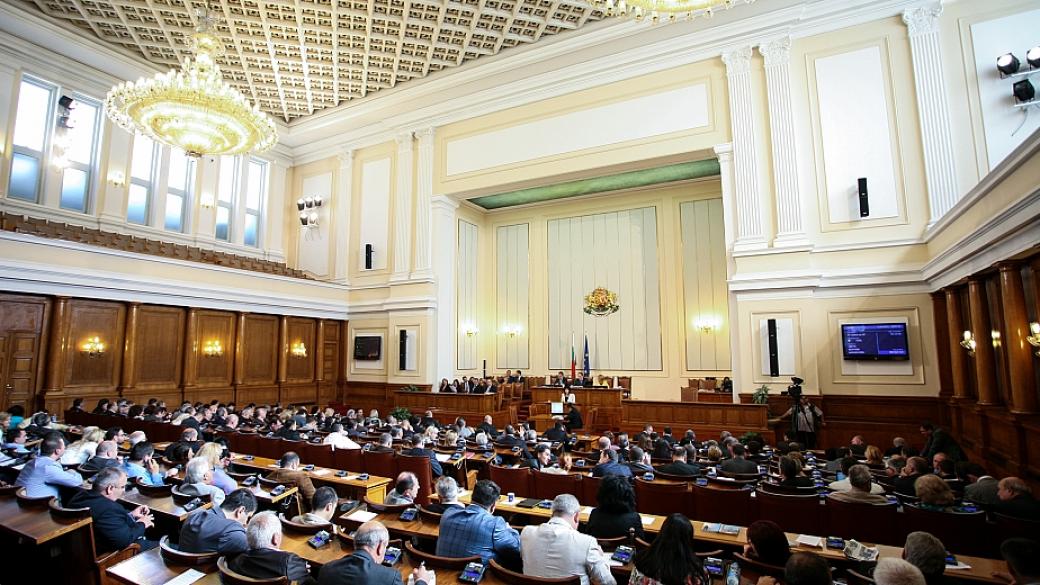 Горанов и Павлова отговорили на най-много въпроси в парламента
