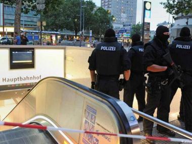 Германците не виждат връзка между политиката на Меркел и тероризма в страната