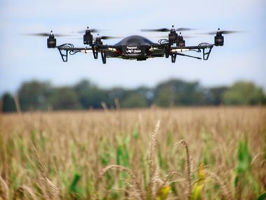 Слагат регистрационни номера на дроновете