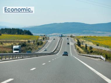 Изкарват допълнителни полицейски патрули по магистралите