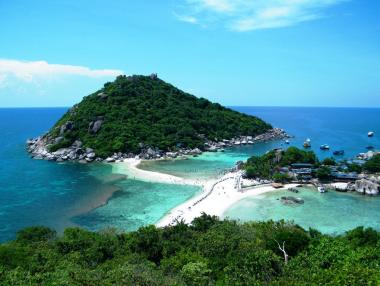 Серия от взривове в тайландски курорт