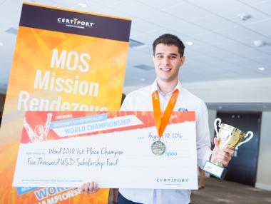 Български ученик стана световен шампион по IT