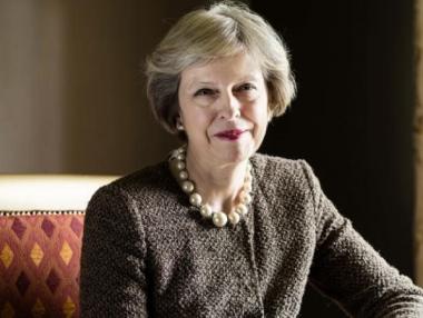 Тереза Мей е най-популярният британски политик