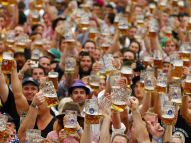 Забраняват носенето на раници на Oktoberfest