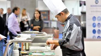 Големите вериги масово нарушават правата на работниците