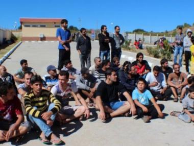 Унгария връща 20 000 мигранти на Западните Балкани