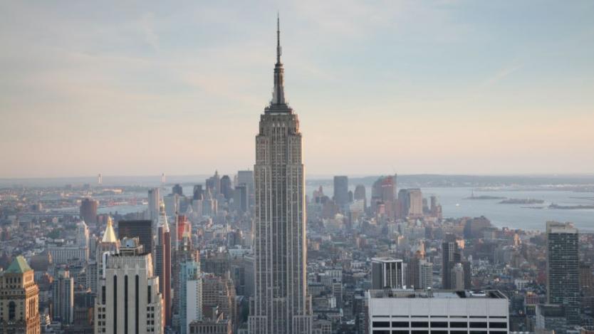 Катарският държавен фонд купува дял от Empire State Building
