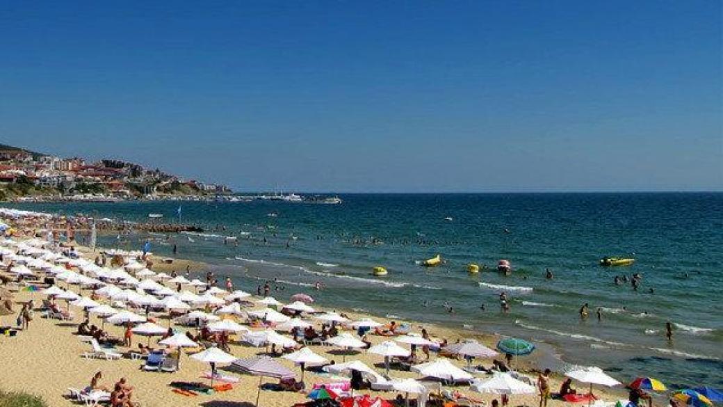 Избират концесионери на плажовете според цените за чадъри