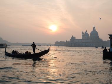 Венеция е уморена от туристи