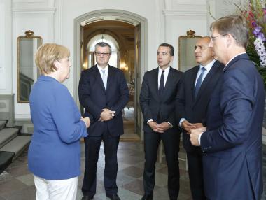 Меркел обеща помощ за охраната на границите