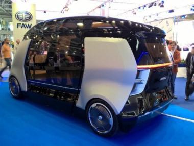 Русия пуска безпилотни автобуси през 2018 г.