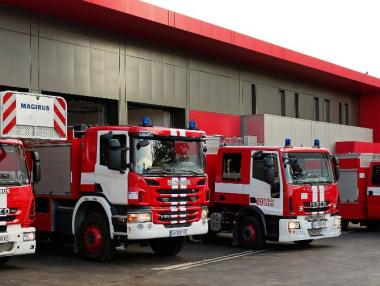 МВР търси 300 пожарникари