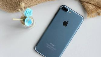 Apple с първа официална снимка на iPhone 7