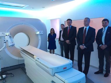 Правим високотехнологичен център за лечение на рак