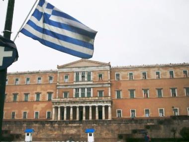 Гръцки телевизии съдят правителството