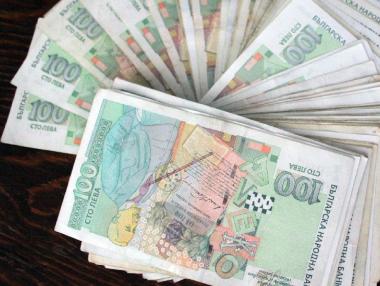 Нов бюджетен излишък през юли и нови разногласия за бъдещето му