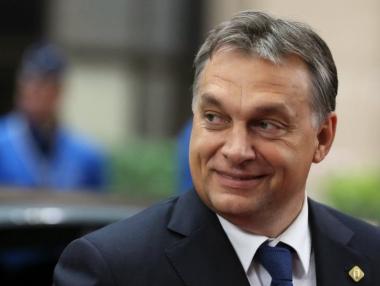 Орбан: Бежанците трябва да се спират възможно най-далеч на юг