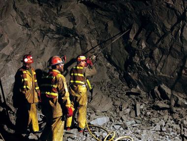 Съкратените от Христо Ковачки миньори блокираха пътя за Слънчев бряг