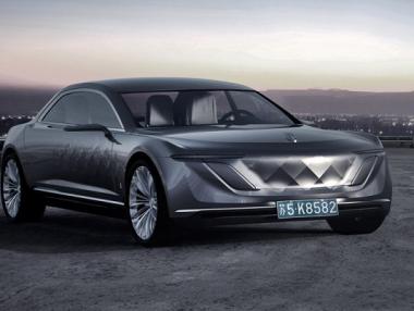 Възродената „Варшава”