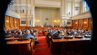 Допълнителното облагане към „данък уикенд“ е прието окончателно