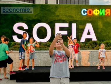 Красива София на празника си