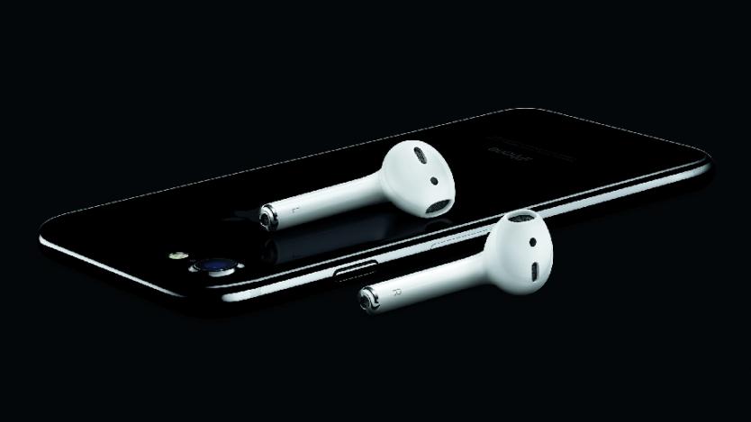 Apple маха аудио жака и от други свои устройства