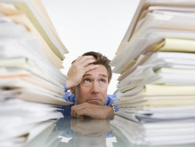 Неефективната администрация и регулации задушават бизнеса