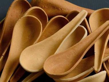 Ядливи лъжици заменят пластмасовите