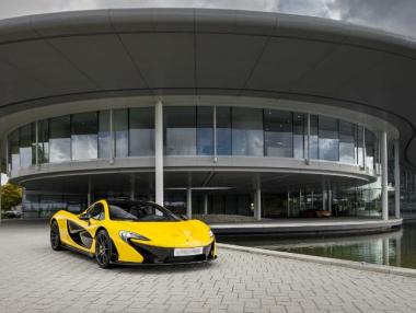 Apple пред сделка с McLaren