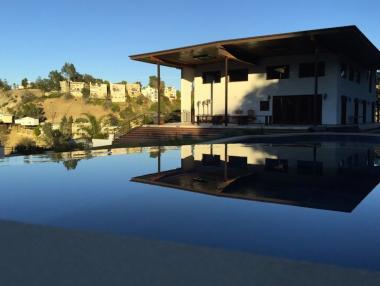 Един дом не стига на Лана Дел Рей