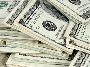 Доларът се стабилизира след данните от САЩ