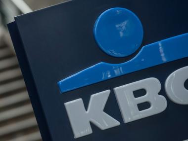 Белгийската KBC търси да купи още една банка в България