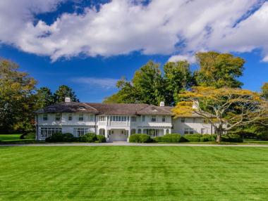 Продават имението на Джаки Кенеди в Източен Хемптън