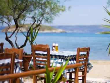 Задължават гръцките таверни да сложат POS торминали