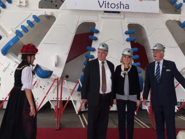 1600-тонната машина „Витоша“ ще копае метрото