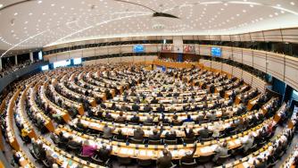 ЕП ратифицира Парижкия договор за климата