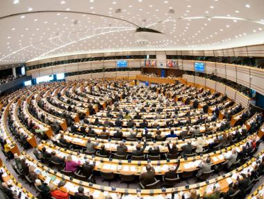 ЕП ратифицира Парижкия договор за климата