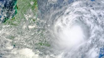 Ураганът Матю удари Хаити