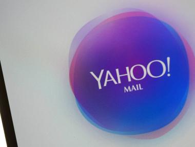 Yahoo е ровила в пощите на потребителите си