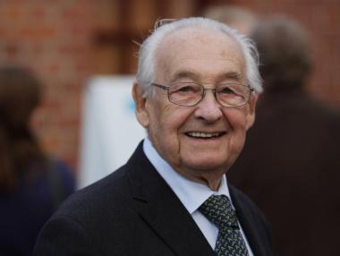 Отиде си легендарният режисьор Анджей Вайда