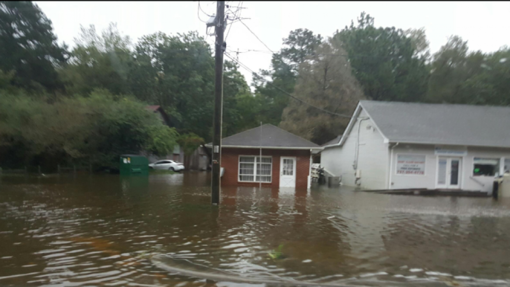Северна Каролина обяви извънредно положение заради урагана Матю