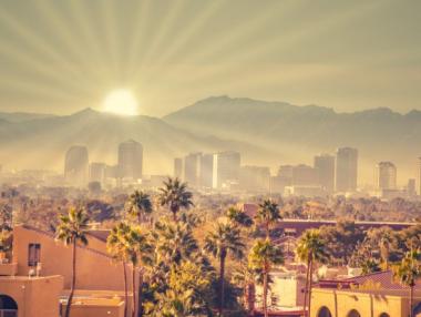 Топ 10 на най-слънчевите градове по света