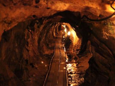 Миньорите от „Бабино“ получиха заплати и спряха протеста