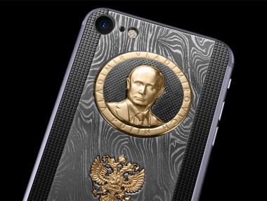 Позлатени iPhone 7 с лика на Путин бяха разпродадени