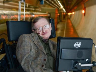Хокинг откри център за изучаване на изкуствения интелект