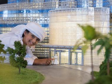 Построиха най-високата конструкция от LEGO в света