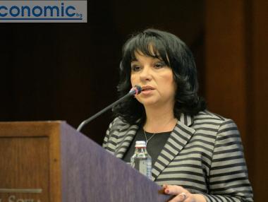 Петкова: Делян Добрев е защитил интересите на България