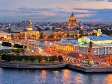 Санкт Петербург - градът на белите нощи