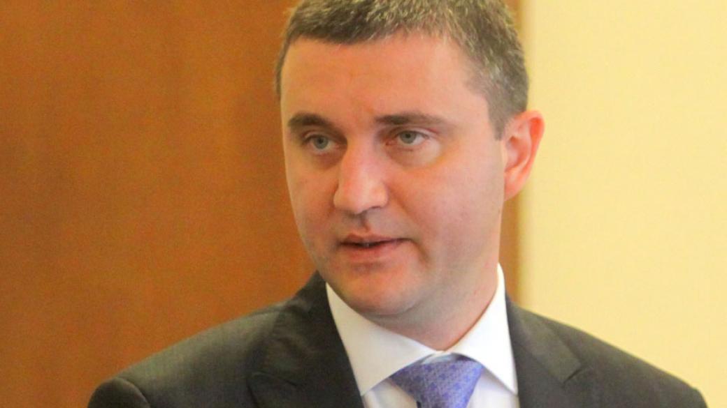 Горанов: Няма да има оставка преди балотажа