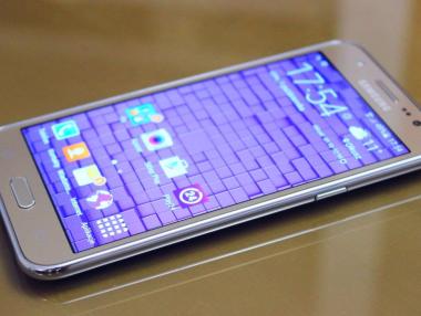 Още един модел телефон Samsung се взривява